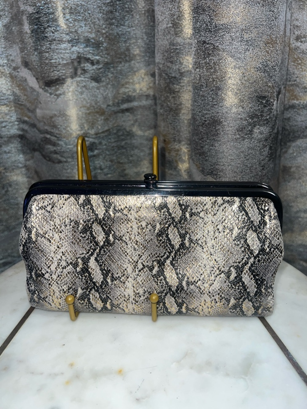 Hobo international Lauren Snake Print Clutch Wallet - 100% genuine leather